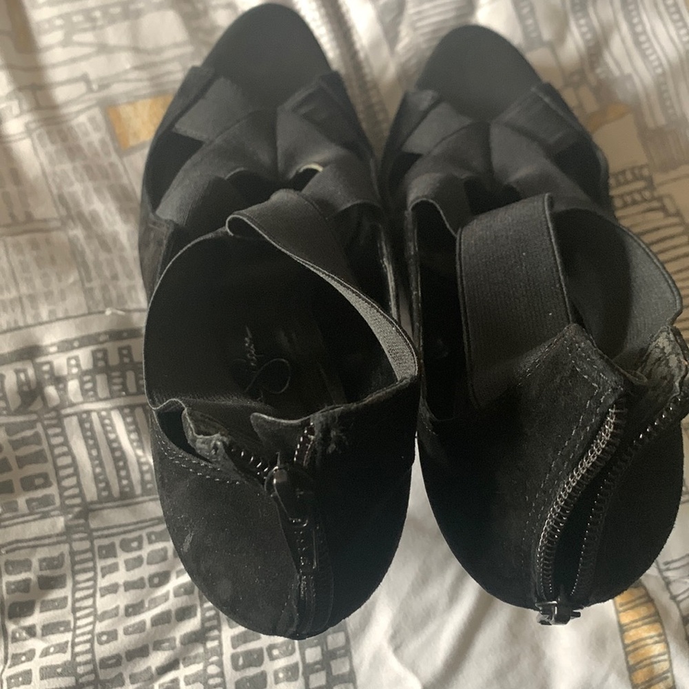 Jessica Simpson heels